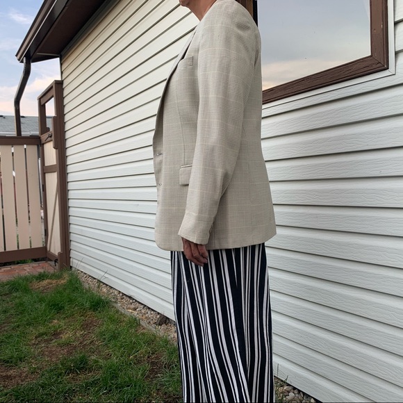 Stewart’s Men’s Plaid Fashion Blazer Suit Jacket✨ - Picture 3 of 12